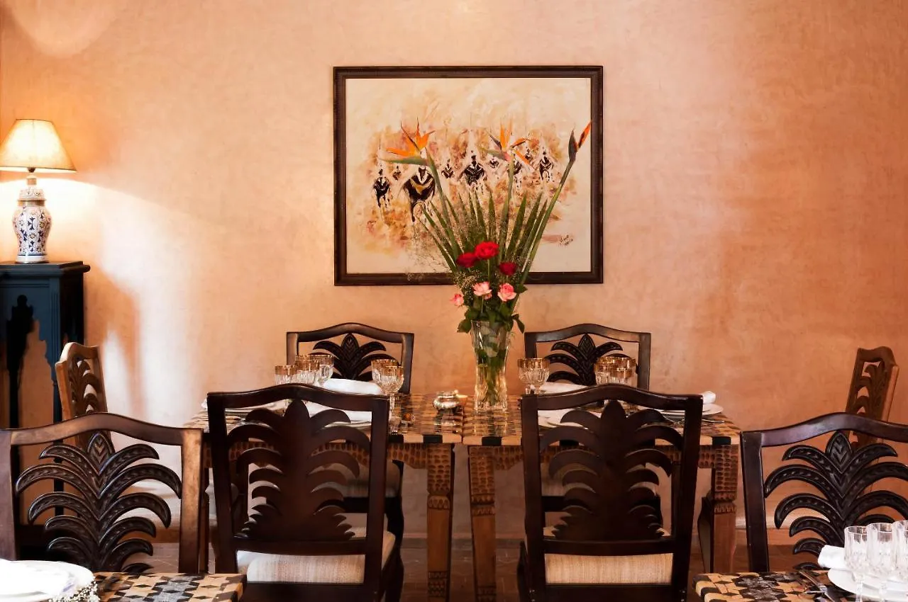 Double Bedroom In A Charming Villa In The Marrakech Palmeraie 马拉喀什 招待所